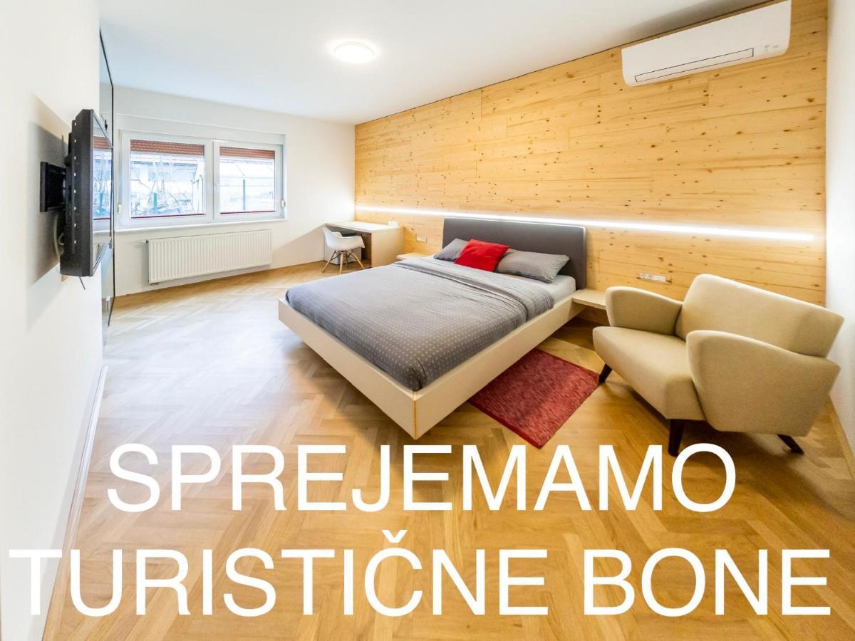 Kamr'Ca Appartement Ljubljana Buitenkant foto